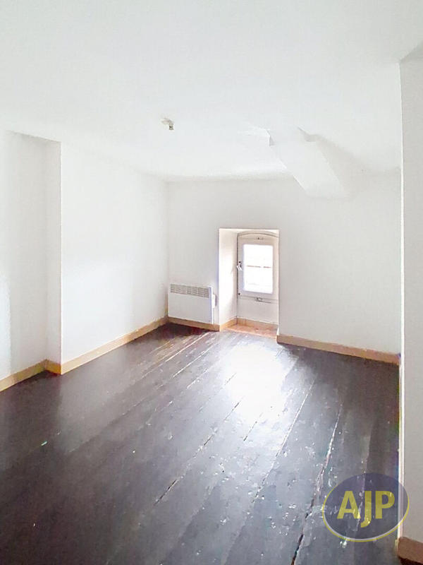 Maison de ville - 80 m² - 4 pièces