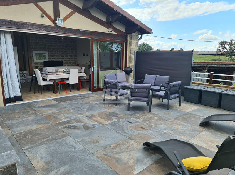 Maison - 288 m² - 10 pièces