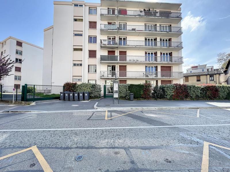 Appartement - 117 m² - 4 pièces