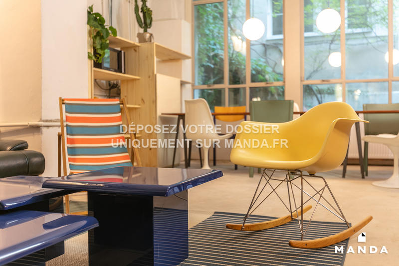 Chambre - 10 m² - 12 pièces