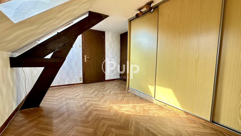 Maison de ville - 121 m² - 9 pièces