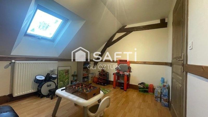 Maison - 152 m² - 6 pièces