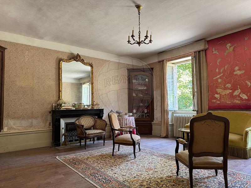 Maison bourgeoise - 379 m² - 11 pièces