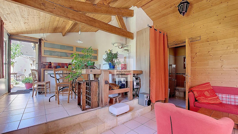 Maison - 257 m² - 10 pièces