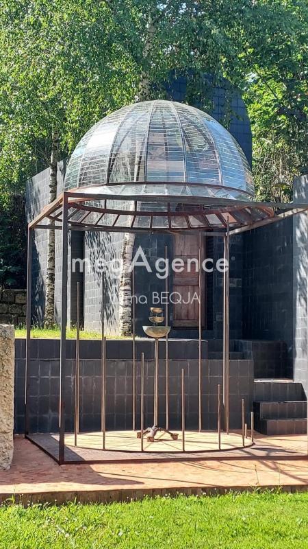 Maison ancienne - 310 m² - 8 pièces