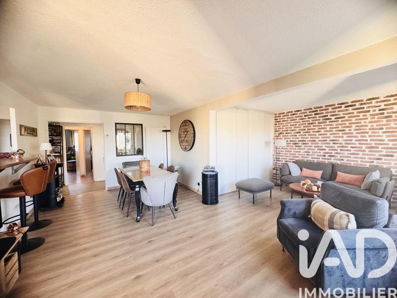 Appartement - 81 m² - 3 pièces