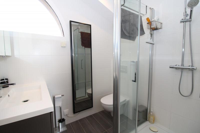 Maison traditionnelle - 211 m² - 8 pièces