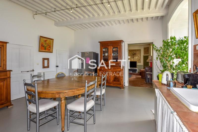 Maison - 296 m² - 7 pièces