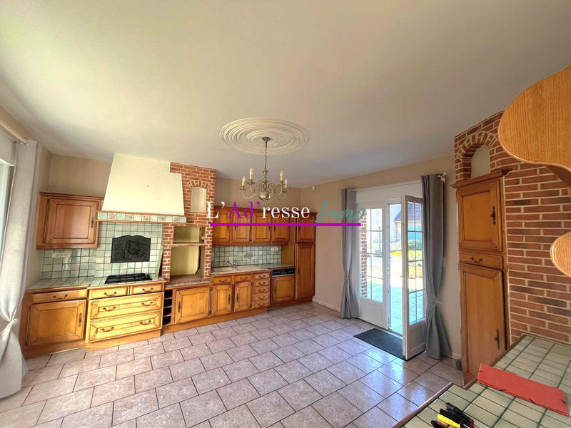 Maison - 182 m² - 8 pièces