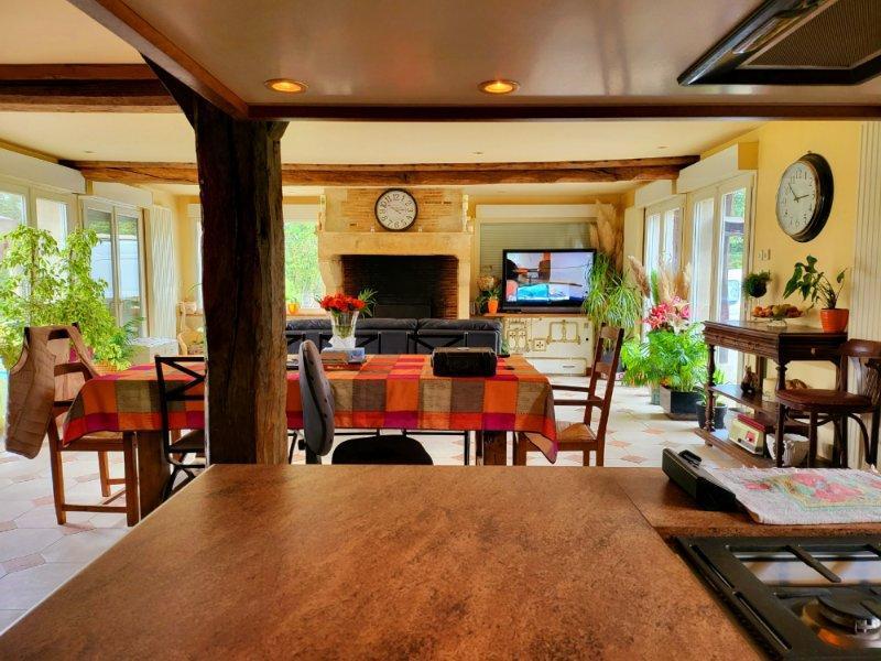 Maison - 200 m² - 7 pièces