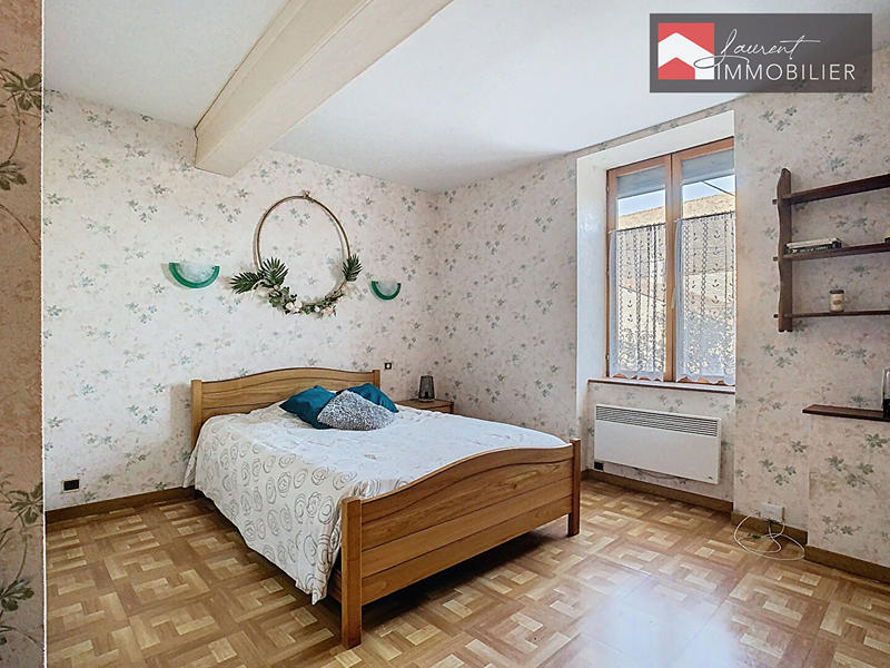 Maison - 190 m² - 6 pièces