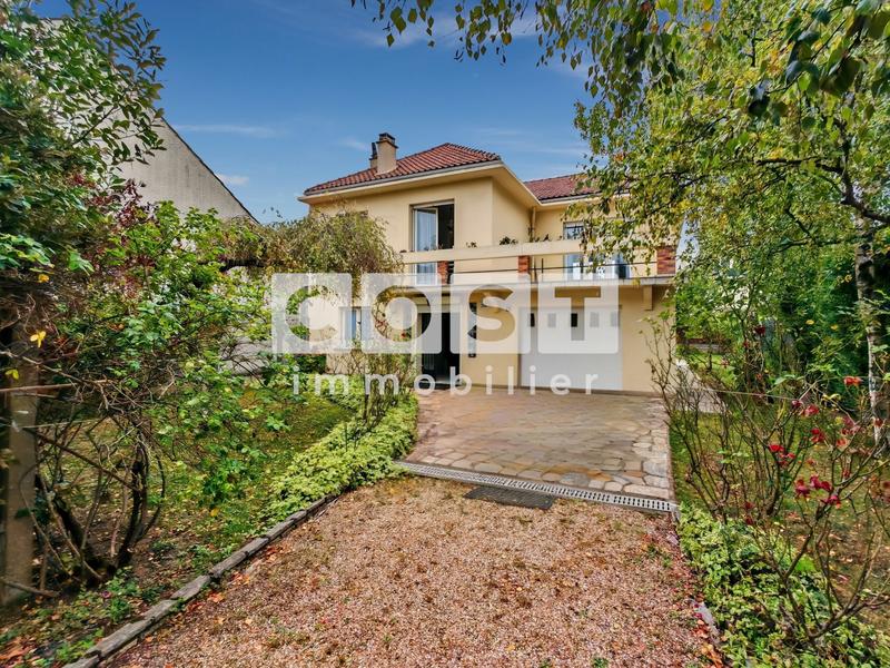 Maison - 157 m² - 4 pièces