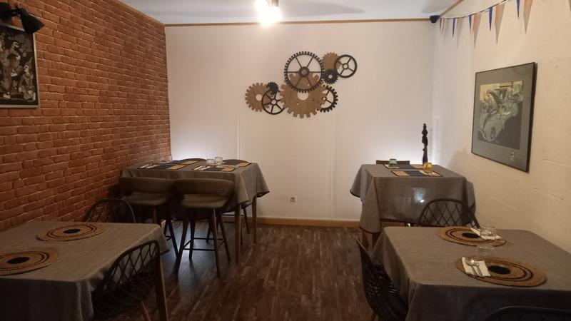 Maison - 235 m² - 6 pièces