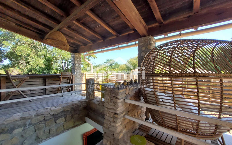 Mas - 176 m² - 7 pièces