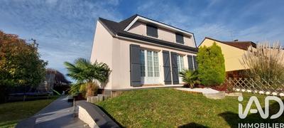 Maison - 141 m² - 5 pièces