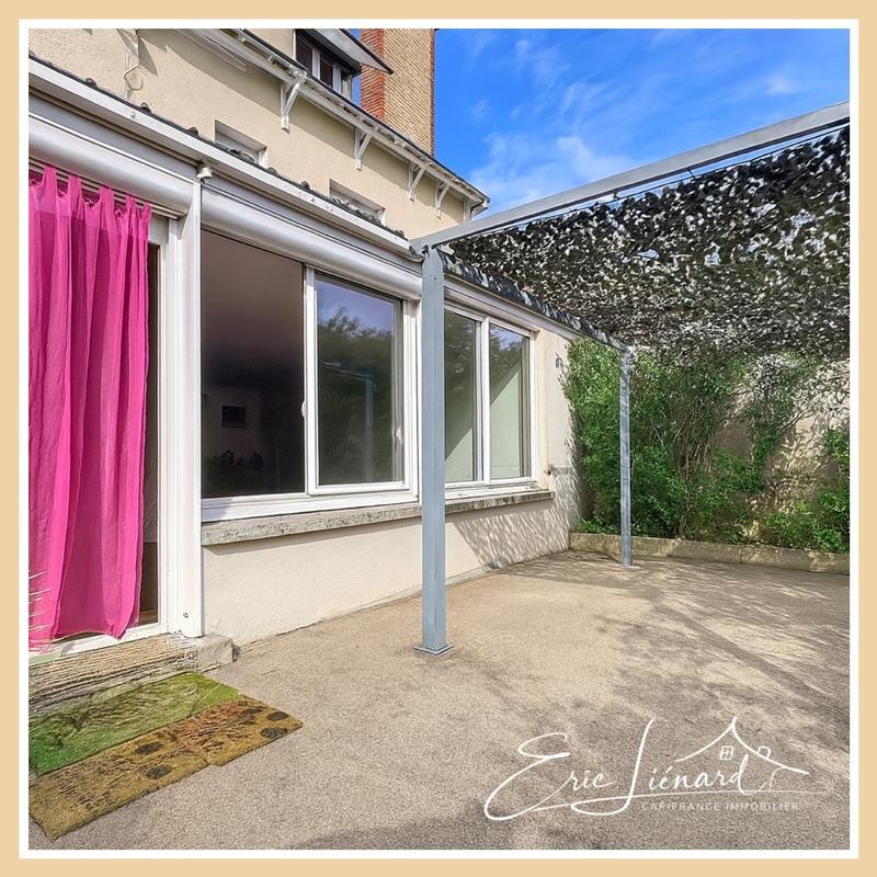 Maison - 229 m² - 9 pièces