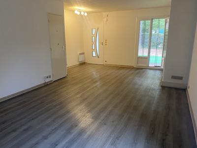 Maison - 82 m² - 3 pièces