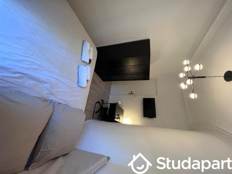 Chambre - 11 m² - 1 pièce