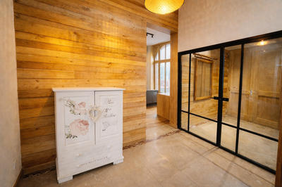 Maison - 342 m² - 8 pièces