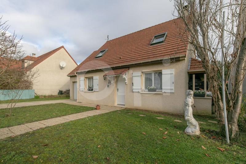 Maison - 99 m² - 4 pièces