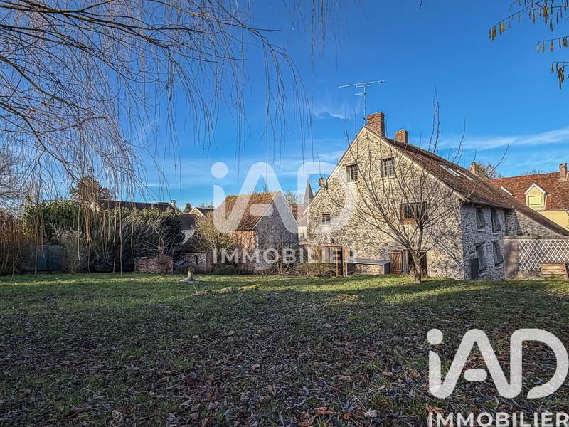 Maison - 252 m² - 7 pièces