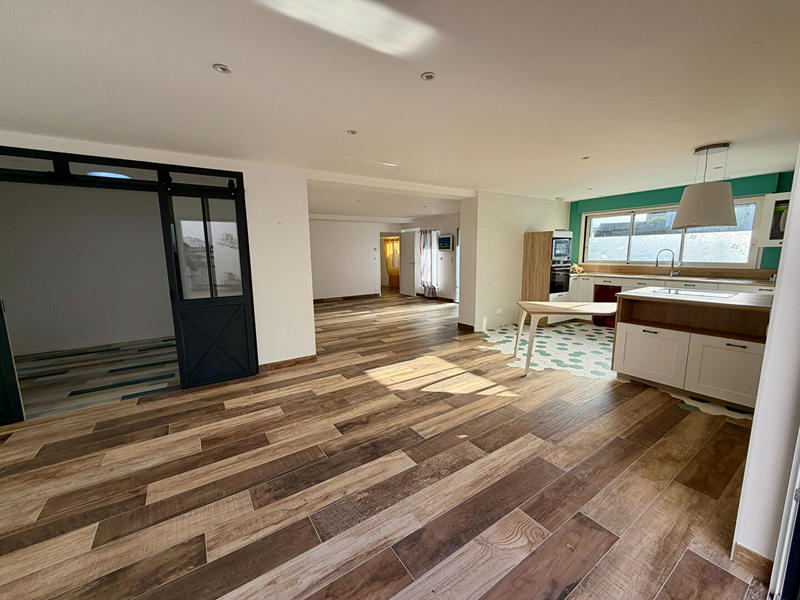 Maison - 105 m² - 4 pièces