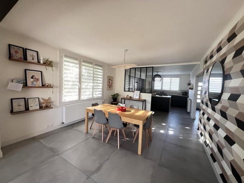 Maison - 167 m² - 7 pièces