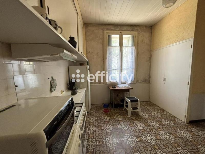 Immeuble - 175 m² - 8 pièces