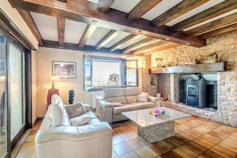 Demeure - 300 m² - 8 pièces