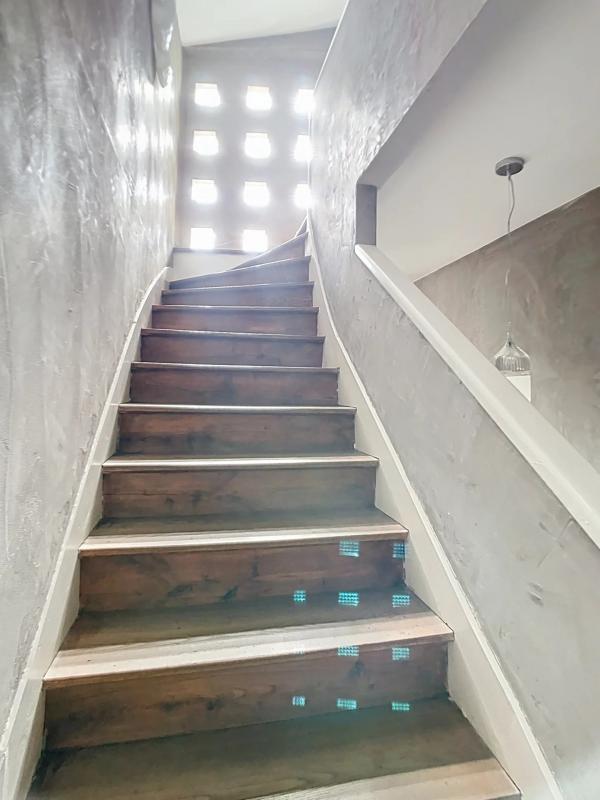 Maison - 195 m² - 6 pièces