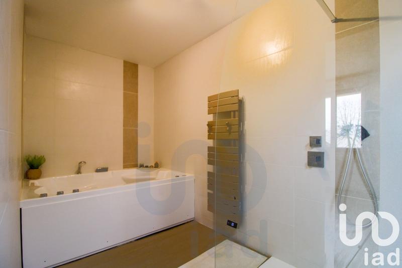 Maison de ville - 225 m² - 8 pièces