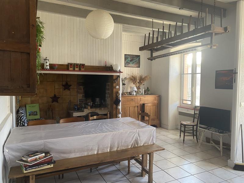 Maison ancienne - 84 m² - 3 pièces