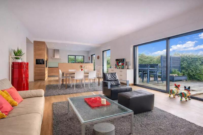 Maison - 170 m² - 6 pièces