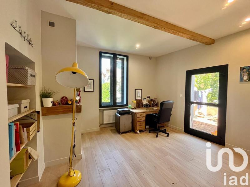 Maison - 212 m² - 7 pièces