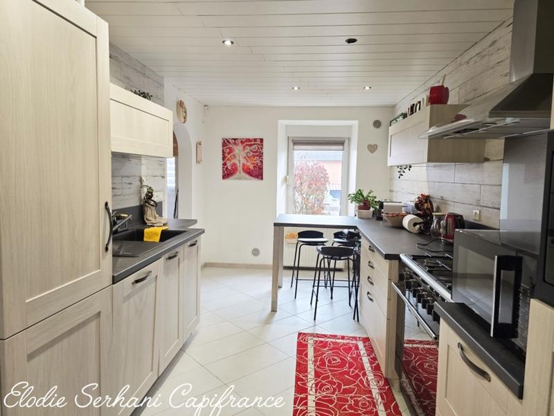 Maison - 107 m² - 6 pièces