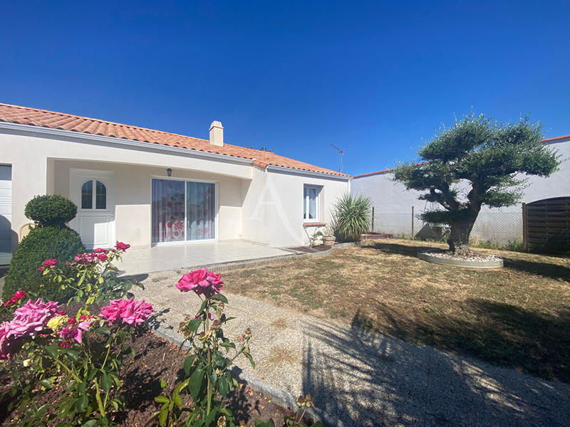 Maison - 93 m² - 4 pièces