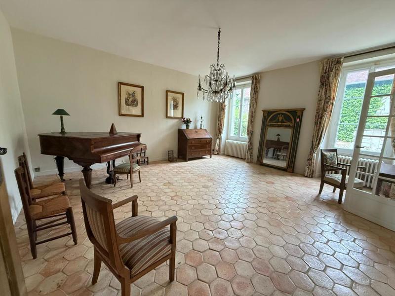 Maison - 200 m² - 6 pièces