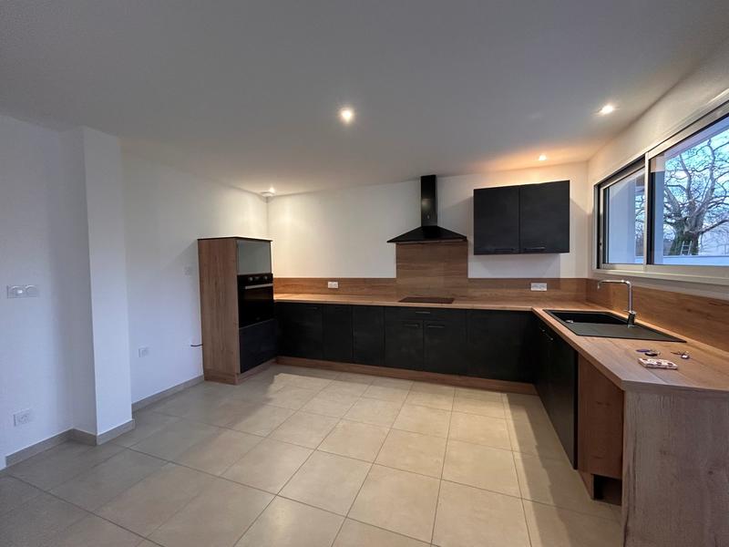 Appartement - 120 m² - 4 pièces