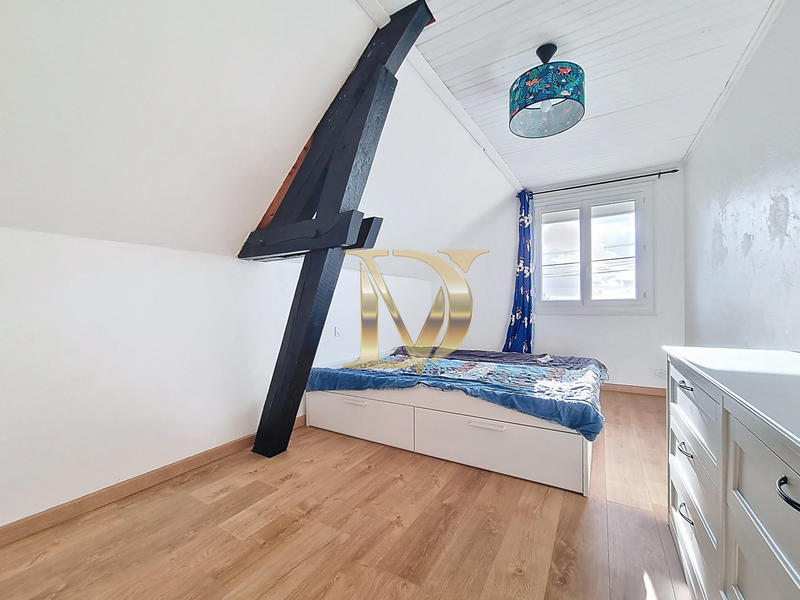 Maison ancienne - 181 m² - 6 pièces