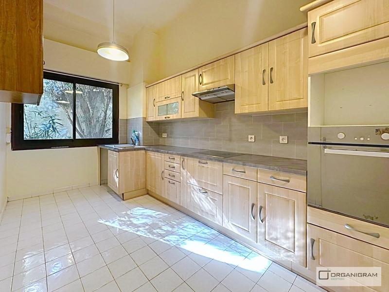 Appartement - 135 m² - 5 pièces