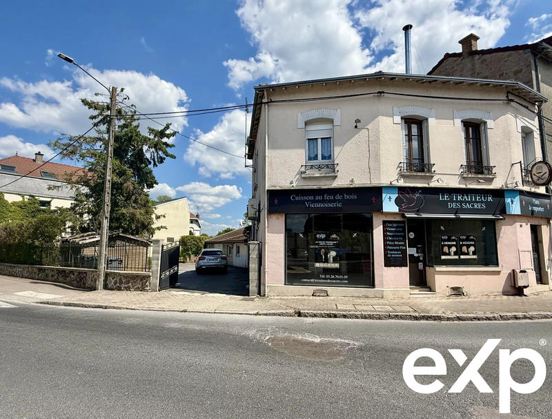 Maison - 163 m² - 9 pièces