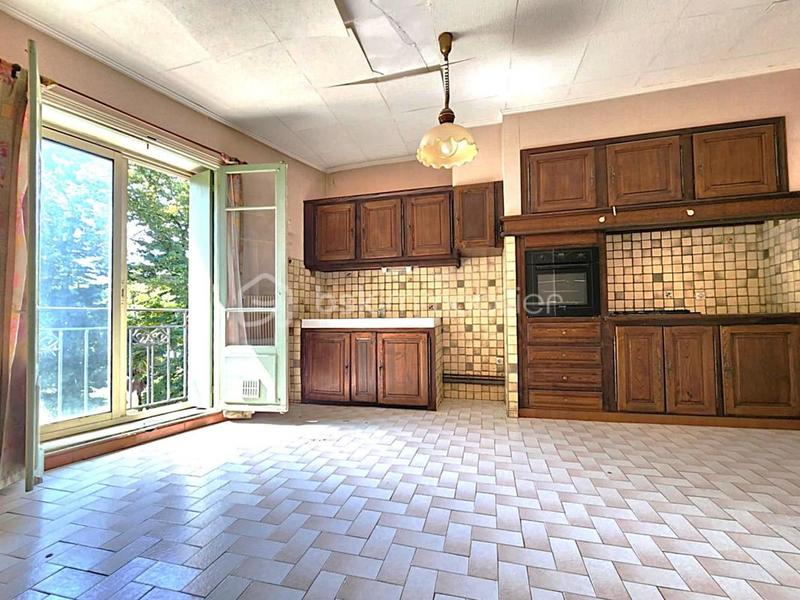 Appartement - 146 m² - 6 pièces