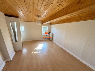 Maison - 96 m² - 3 pièces