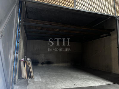 Parking / Garage - 18 m²