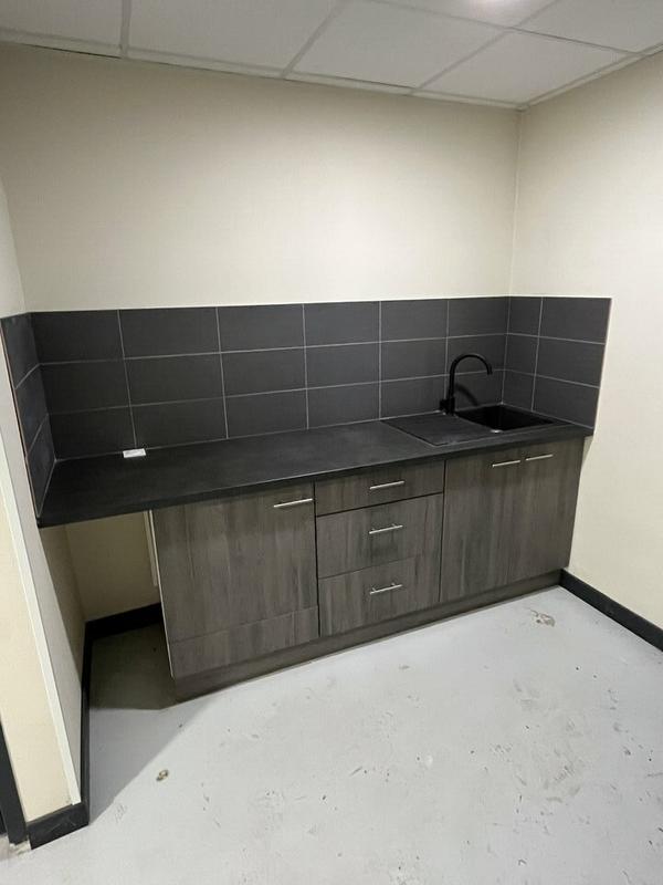 Atelier d'activités - 225 m²