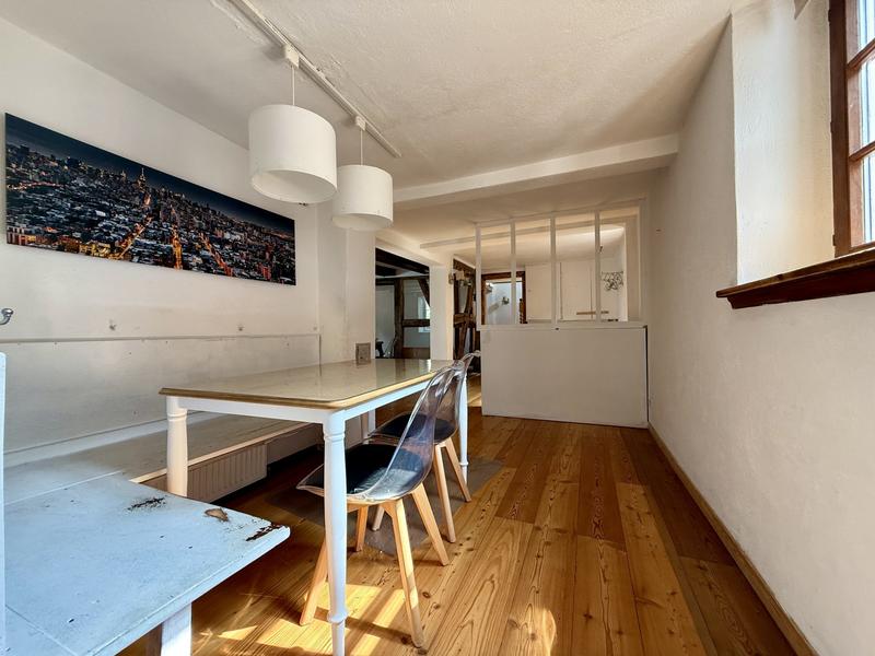 Maison ancienne - 180 m² - 6 pièces