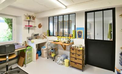 Maison - 220 m² - 7 pièces