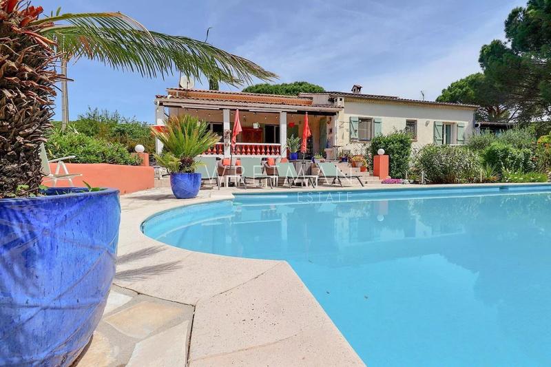 Villa - 136 m² - 5 pièces