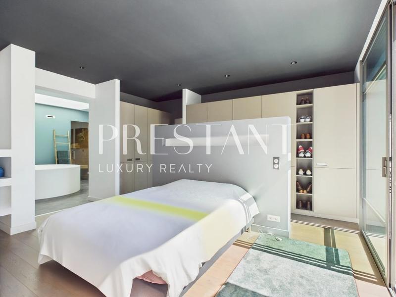 Maison - 400 m² - 6 pièces