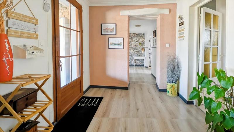 Propriété - 413 m² - 8 pièces